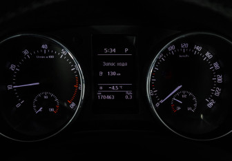 Подержанный автомобиль Skoda Yeti 2014 года (21 фото)