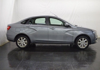 Подержанный автомобиль LADA (ВАЗ) Vesta Sedan 2020 года (4 фото)