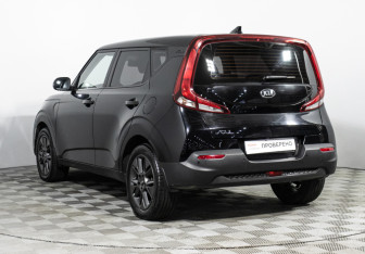 Подержанный автомобиль Kia Soul 2020 года (8 фото)