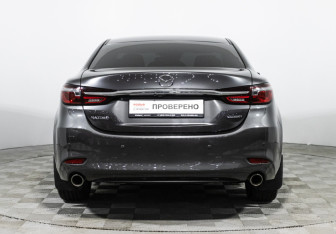 Подержанный автомобиль Mazda 6 Sedan 2019 года (6 фото)