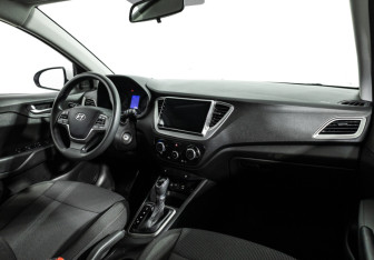Подержанный автомобиль Hyundai Solaris Sedan 2021 года (9 фото)
