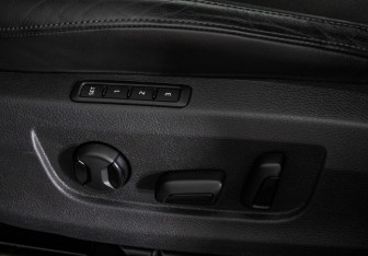 Подержанный автомобиль Skoda Superb Liftback 2017 года (17 фото)
