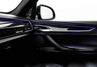 Подержанный автомобиль BMW X5 2015 года (16 фото)