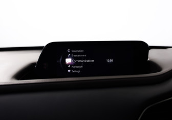 Подержанный автомобиль Mazda CX-30 2019 года (14 фото)