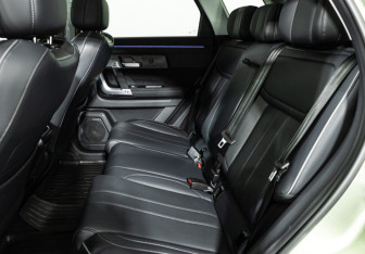 Подержанный автомобиль Jaecoo J7 2023 года (10 фото)