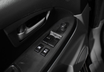 Подержанный автомобиль Suzuki SX4 Hatchback 2013 года (10 фото)
