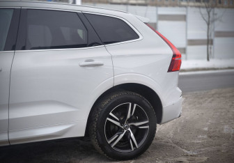 Подержанный автомобиль Volvo XC60 2019 года (7 фото)