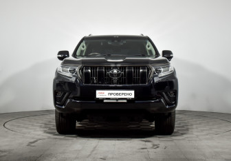 Подержанный автомобиль Toyota Land Cruiser Prado 2019 года (2 фото)
