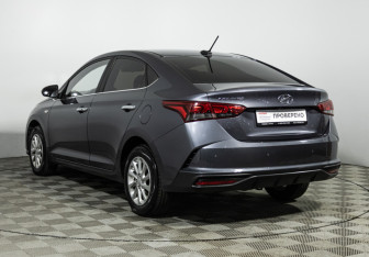 Подержанный автомобиль Hyundai Solaris Sedan 2021 года (7 фото)