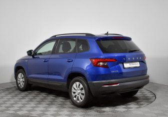 Подержанный автомобиль Skoda Karoq 2021 года (7 фото)