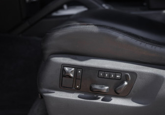 Подержанный автомобиль Porsche Cayenne 2007 года (19 фото)