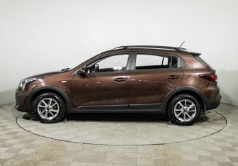 Подержанный автомобиль Kia Rio Hatchback 2021 года (8 фото)