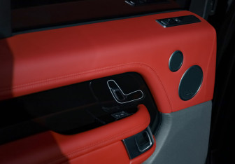 Подержанный автомобиль Land Rover Range Rover 2019 года (17 фото)