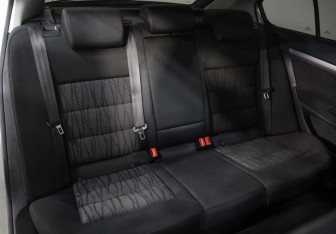 Подержанный автомобиль Skoda Octavia Liftback 2010 года (22 фото)