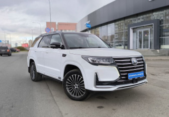 Подержанный автомобиль Changan CS95 2022 года (3 фото)