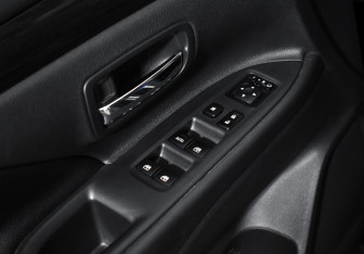 Подержанный автомобиль Mitsubishi Outlander 2016 года (15 фото)
