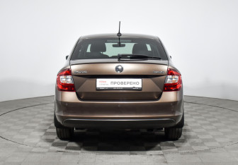 Подержанный автомобиль Skoda Rapid Liftback 2017 года (6 фото)