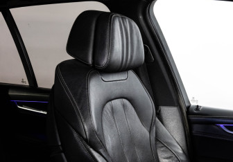 Подержанный автомобиль BMW X5 2015 года (28 фото)