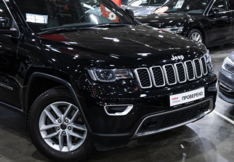 Подержанный автомобиль Jeep Grand Cherokee 2019 года (4 фото)
