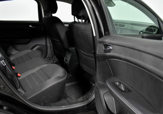 Подержанный автомобиль Renault Arkana 2020 года (12 фото)