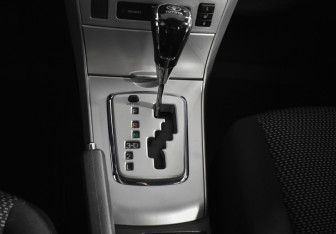 Подержанный автомобиль Toyota Corolla Sedan 2012 года (16 фото)