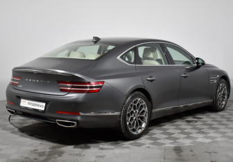 Подержанный автомобиль Genesis G80 2021 года (5 фото)