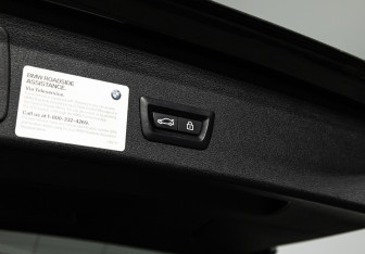 Подержанный автомобиль BMW X1 2018 года (22 фото)