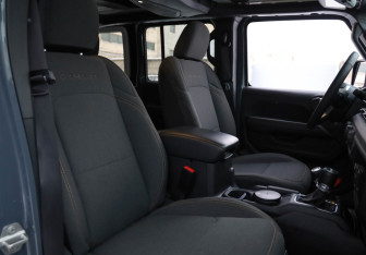 Подержанный автомобиль Jeep Wrangler 2023 года (9 фото)