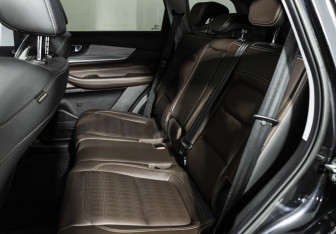 Подержанный автомобиль Chery Tiggo 8 Pro 2022 года (10 фото)