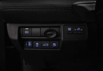 Подержанный автомобиль Toyota Avalon 2022 года (19 фото)