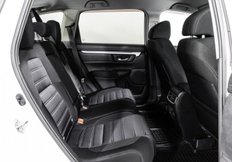 Подержанный автомобиль Honda CR-V 2018 года (22 фото)
