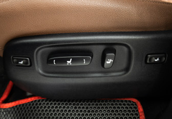 Подержанный автомобиль Lexus LX 2020 года (19 фото)