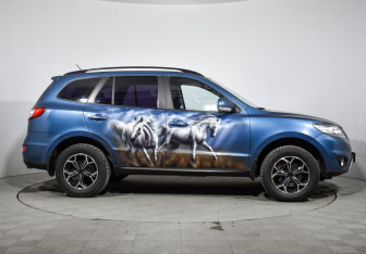 Подержанный автомобиль Hyundai Santa Fe 2011 года (4 фото)