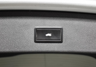 Подержанный автомобиль Audi Q5 2012 года (16 фото)