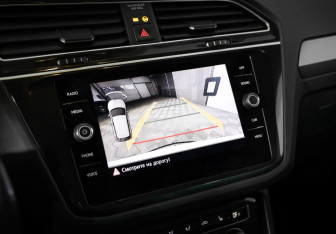 Подержанный автомобиль Volkswagen Tiguan 2019 года (15 фото)