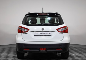 Подержанный автомобиль Suzuki SX4 Hatchback 2017 года (5 фото)