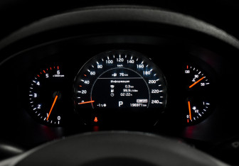 Подержанный автомобиль Kia Sorento 2019 года (23 фото)