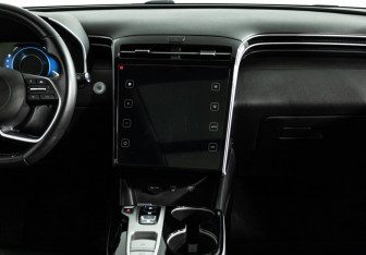 Подержанный автомобиль Hyundai Tucson 2022 года (14 фото)