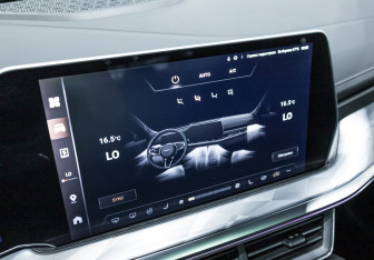 Подержанный автомобиль Haval F7 2025 года (17 фото)