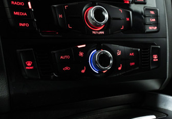 Подержанный автомобиль Audi Q5 2014 года (15 фото)