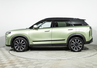 Подержанный автомобиль Jaecoo J7 2023 года (8 фото)