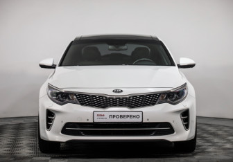 Подержанный автомобиль Kia Optima Sedan 2017 года (2 фото)