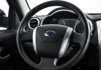 Подержанный автомобиль Datsun mi-DO 2017 года (14 фото)