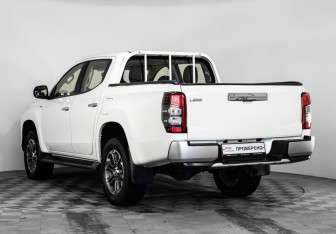 Подержанный автомобиль Mitsubishi L200 2022 года (9 фото)