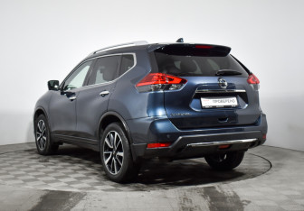 Подержанный автомобиль Nissan X-Trail 2019 года (7 фото)
