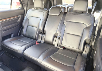 Подержанный автомобиль Ford Explorer 2019 года (22 фото)