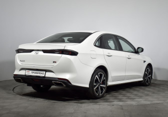 Подержанный автомобиль Kaiyi E5 2023 года (5 фото)