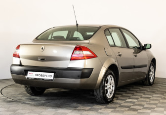 Подержанный автомобиль Renault Megane Sedan 2008 года (5 фото)