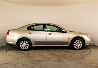 Подержанный автомобиль Mitsubishi Galant Sedan 2007 года (4 фото)