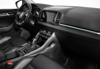 Подержанный автомобиль Skoda Karoq 2021 года (13 фото)